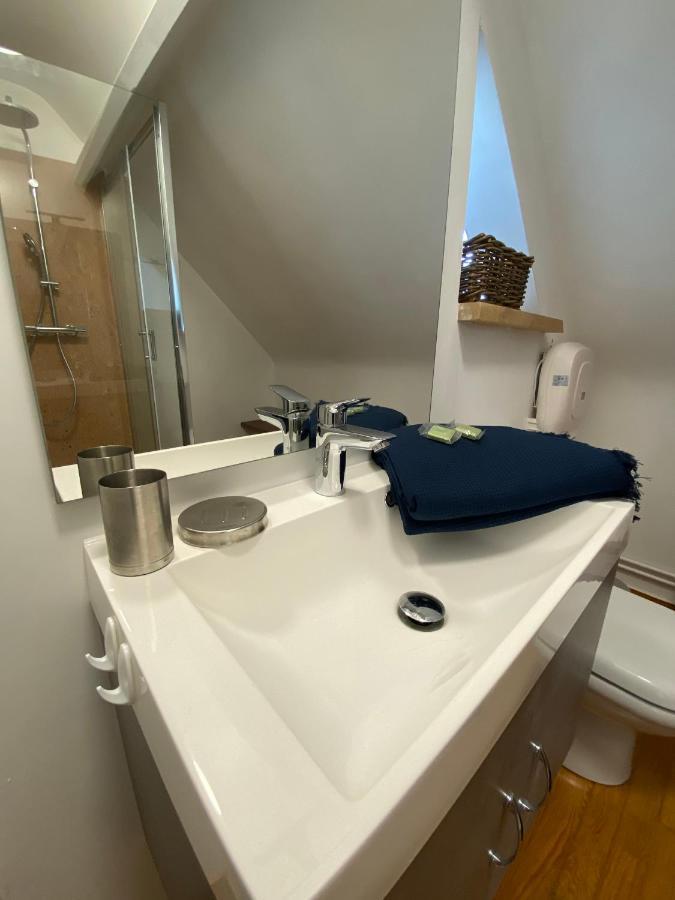 Suite Lit Queen-Size – Vue sur Mer